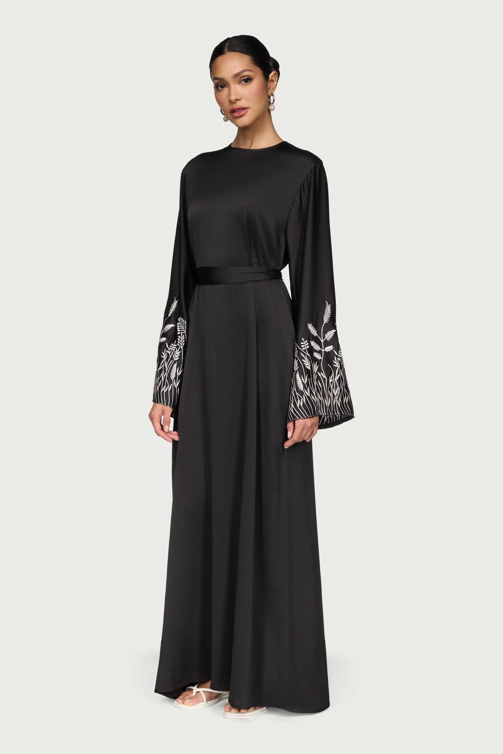 Sleek Draping Ascia Embroidered Maxi Dress - Black