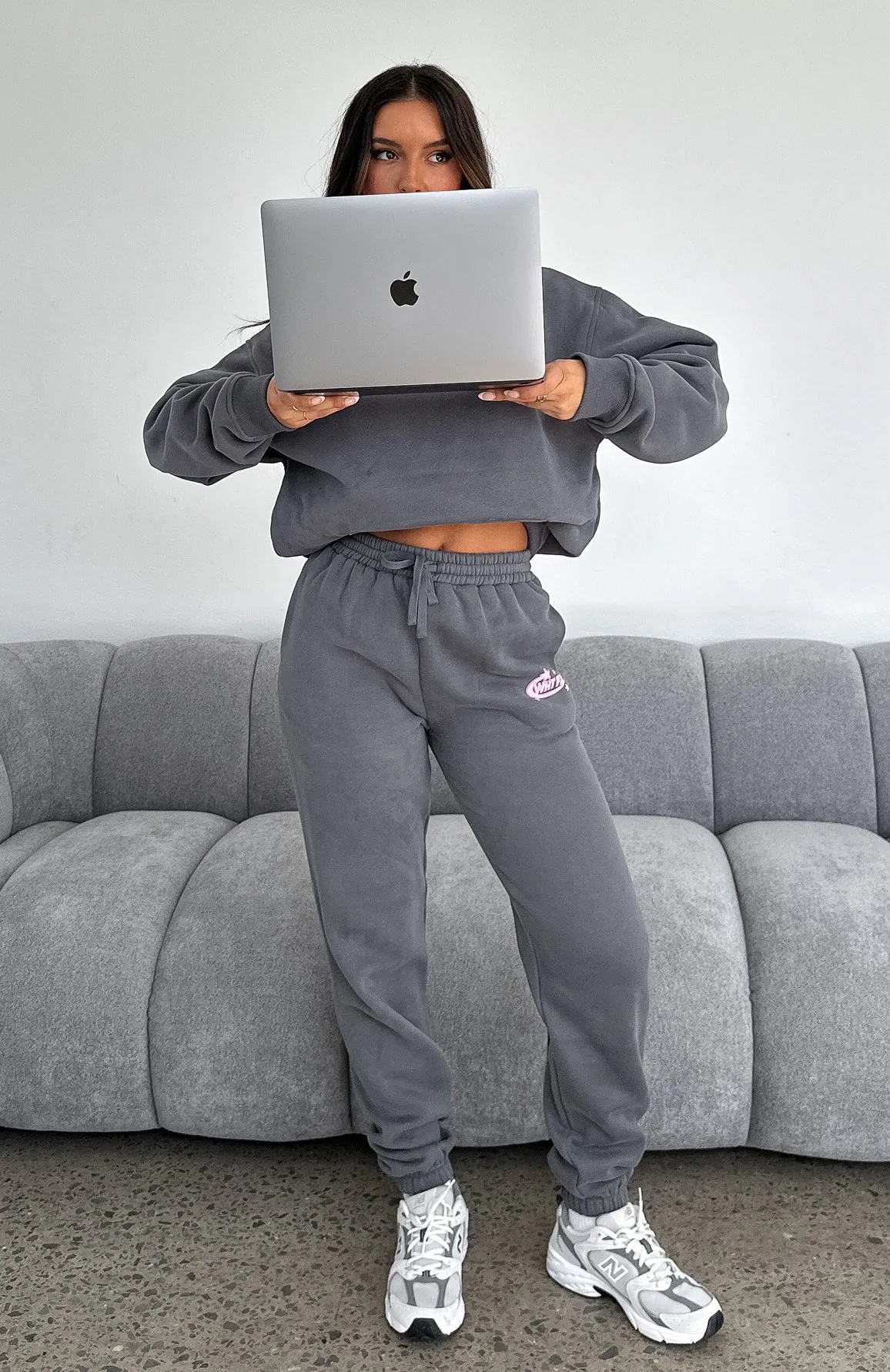 Classic Cut The Main Star Sweatpants Volcanic