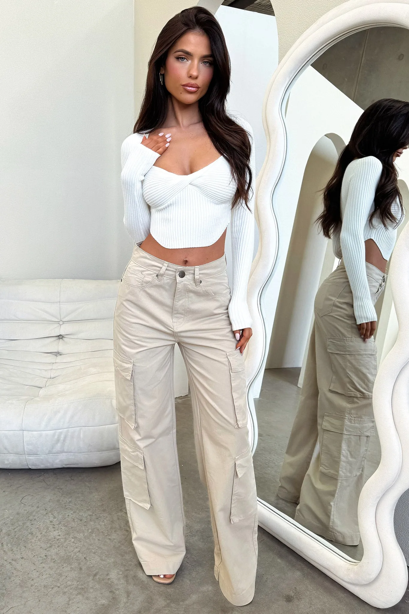 Stretchable Fabric Alyssa Cargo Pants - Beige