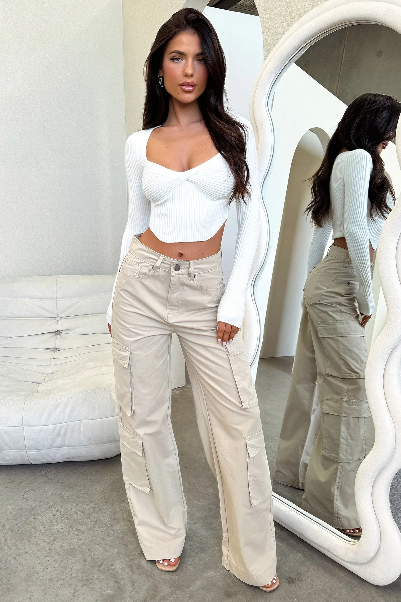 Alyssa Cargo Pants - Beige slim fit