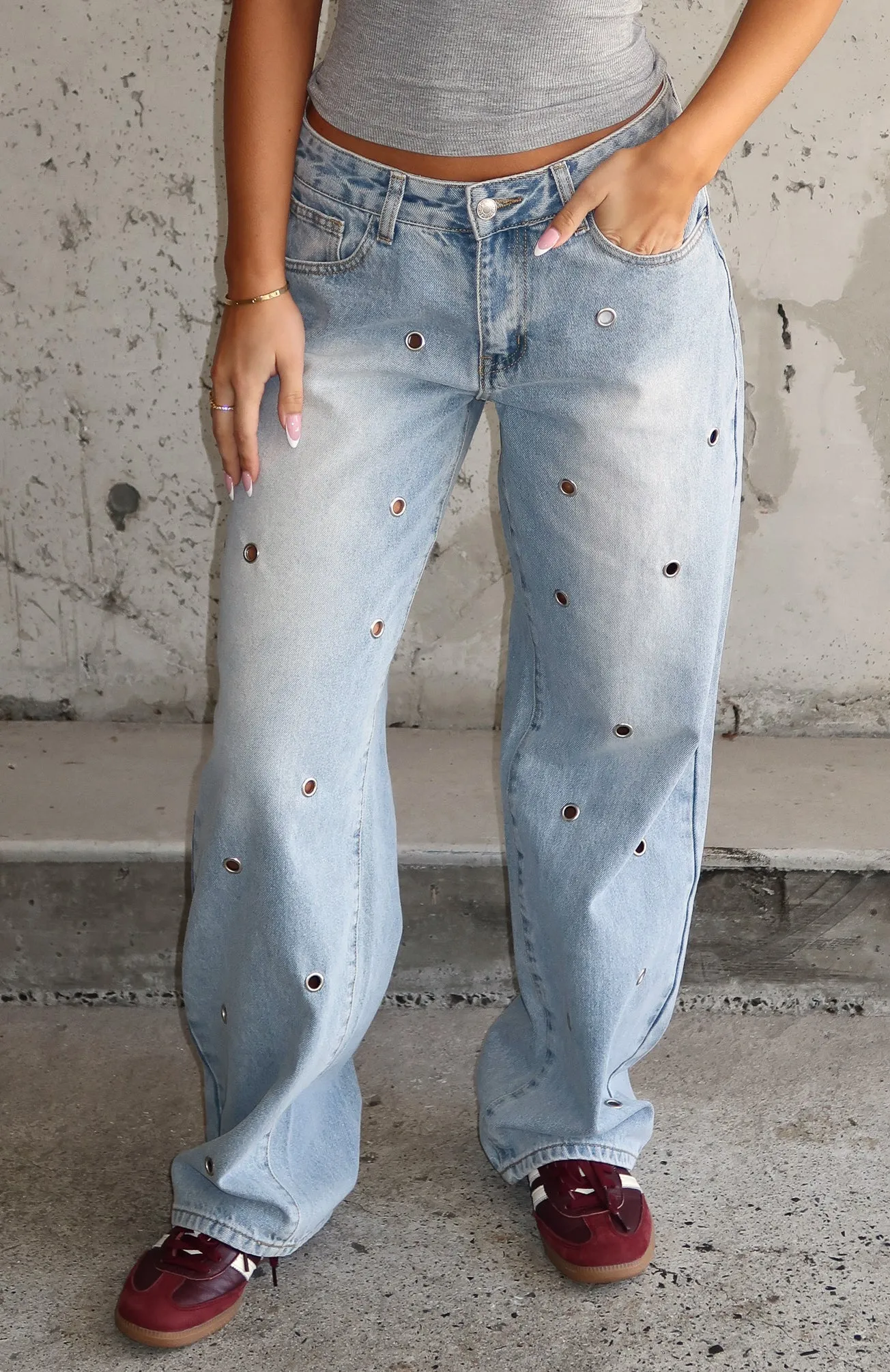 Stretchy Slim Athina Low Rise Wide Leg Jeans Light Blue