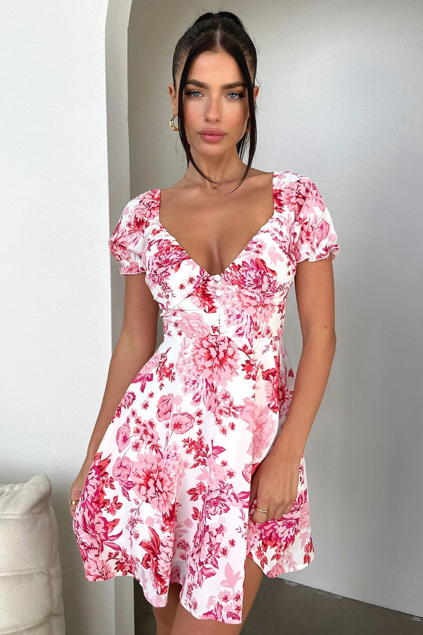Solem Mini Dress - Pink/Red Floral Hot Star Effortless chic mini