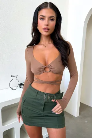 Bella Crop - Brown desert scene