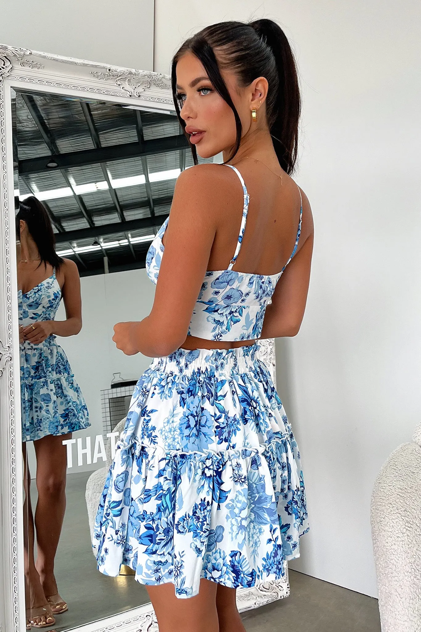 Tahan Crop - Blue Floral High corrosion alloy