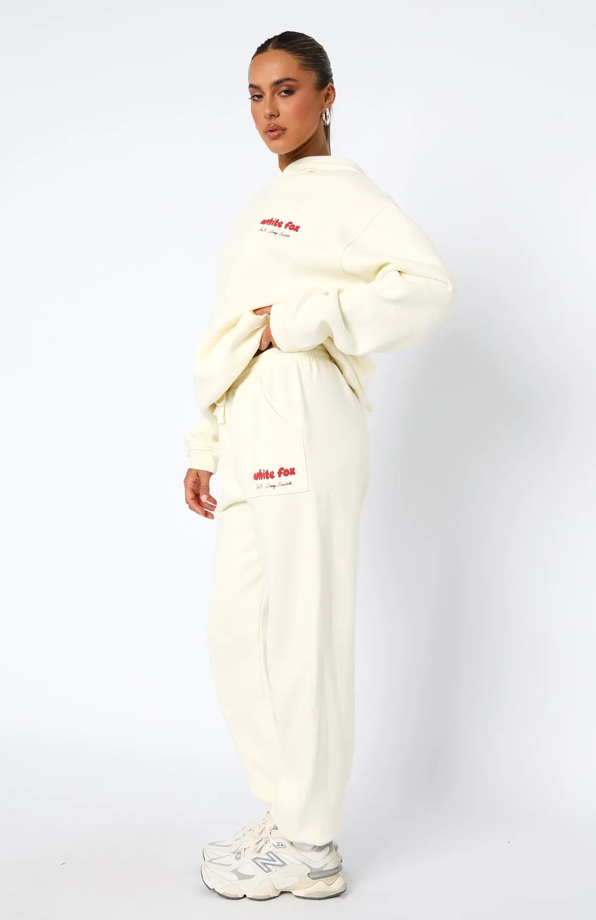 Trendy Style Era 8 Sweatpants Cherry Cream