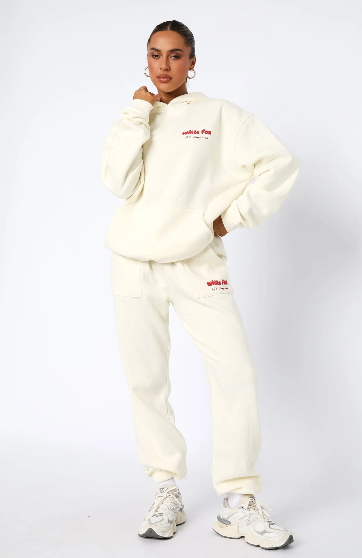 Trendy Style Era 8 Sweatpants Cherry Cream