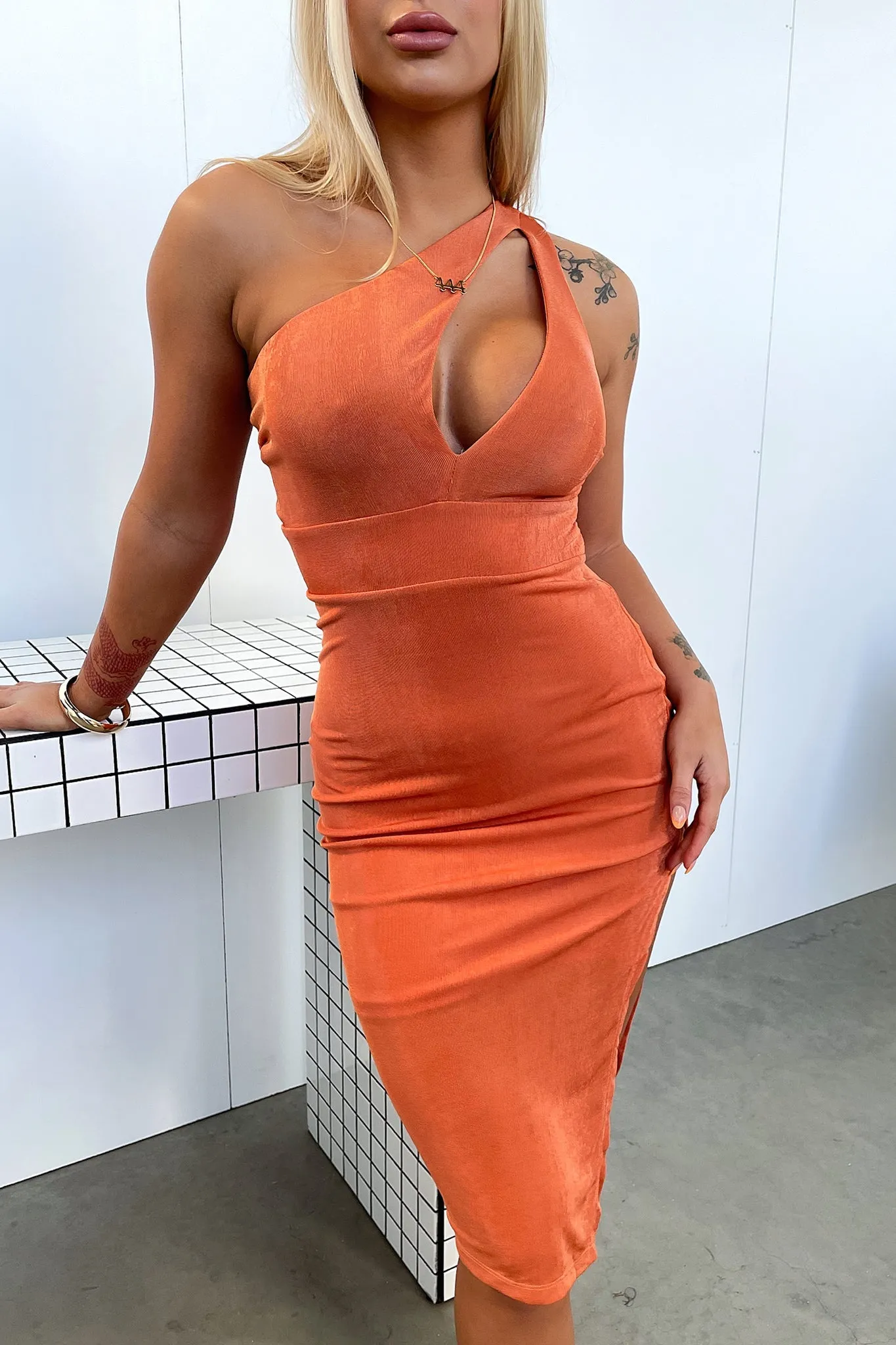 Trumpet Hem Blake Midi Dress - Orange