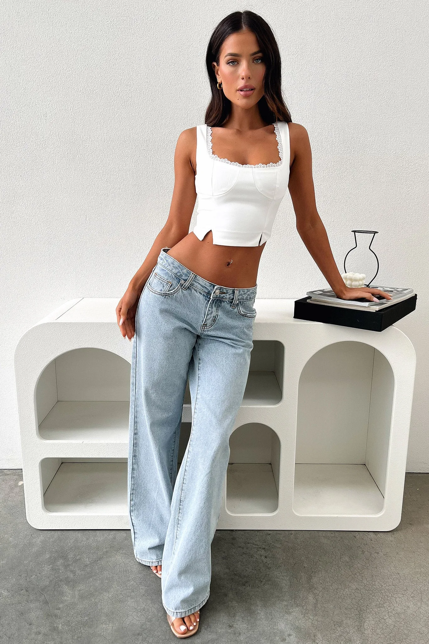 Varia Crop - White Top notch