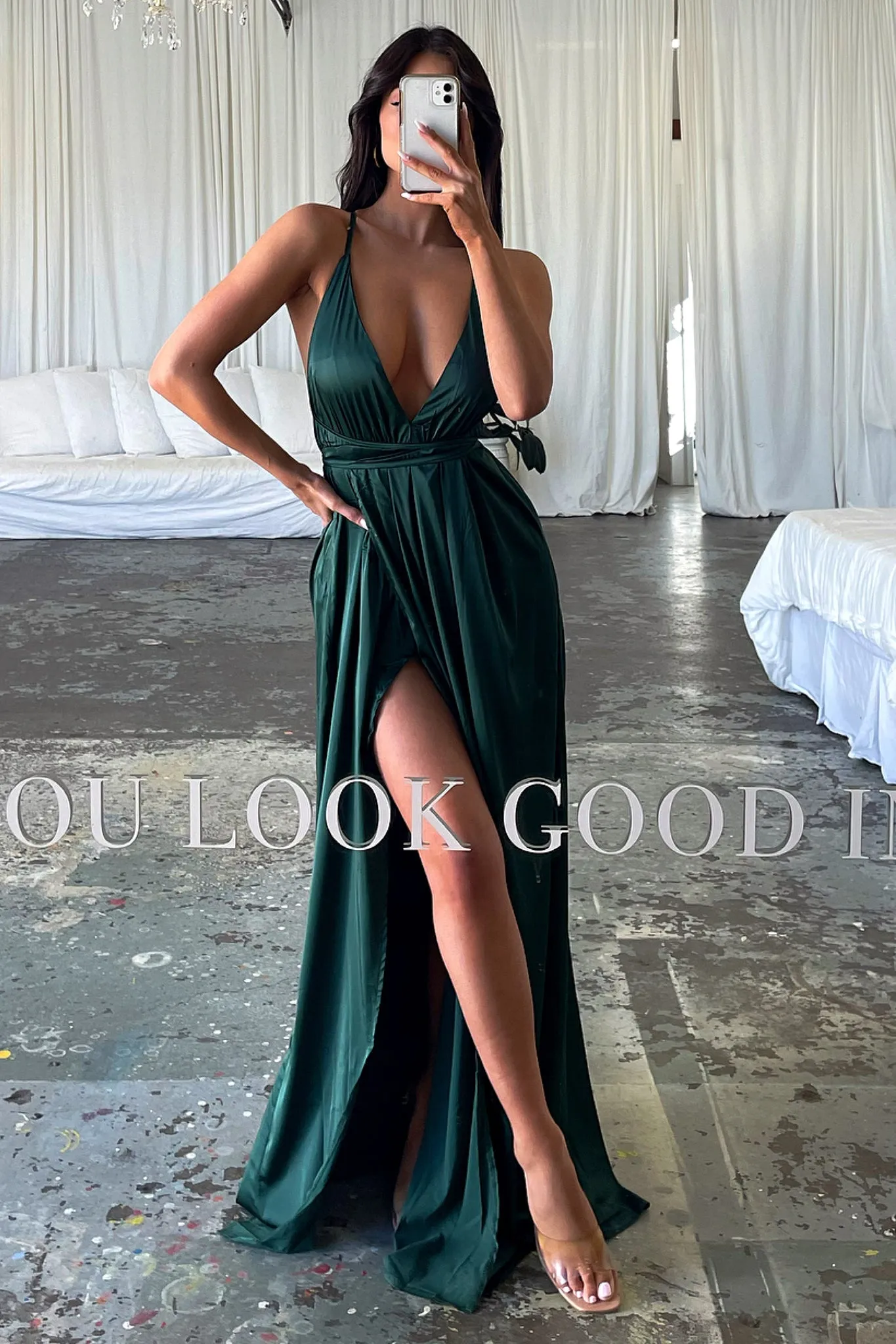 Flowing Design Silky-Lining Scarlett Dress - Emerald Green