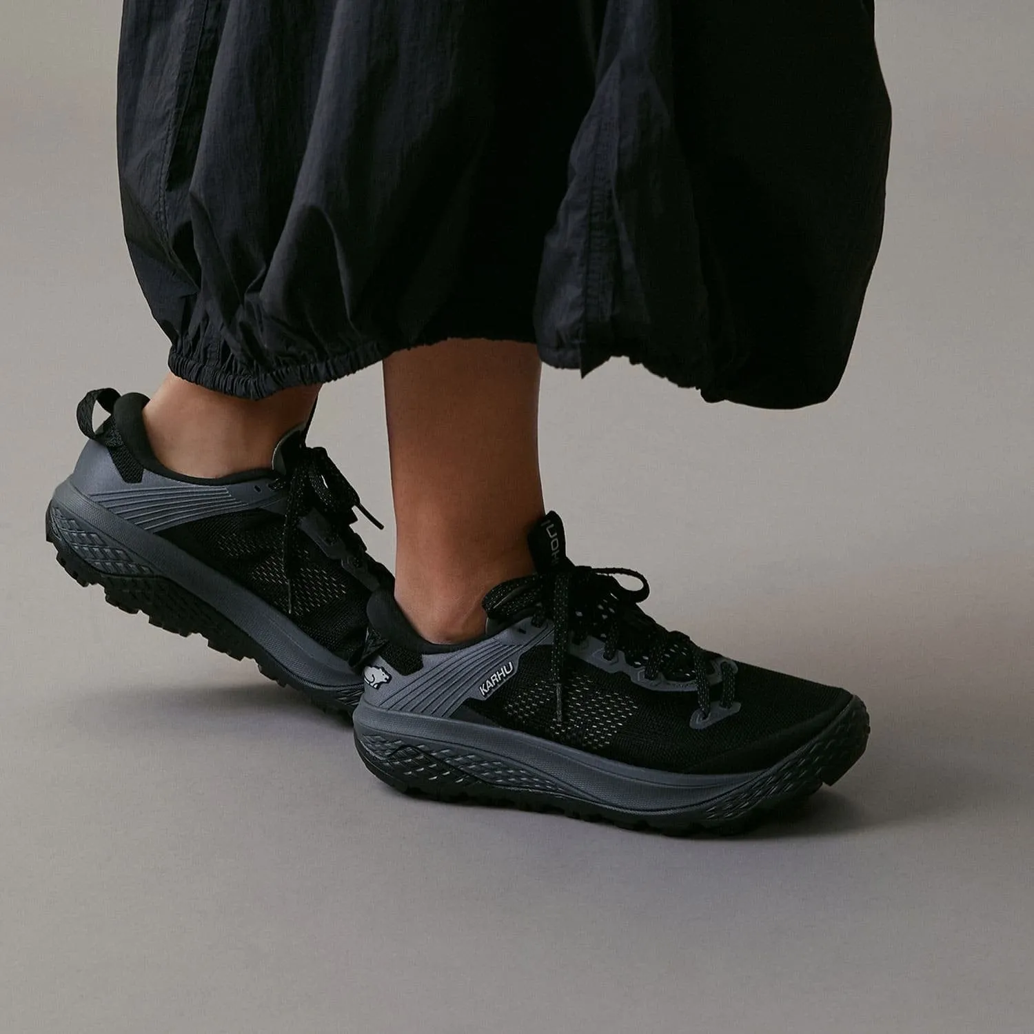 WOMEN'S IKONI TRAIL WR - BLACK / BLACK Foot Protection Shoes