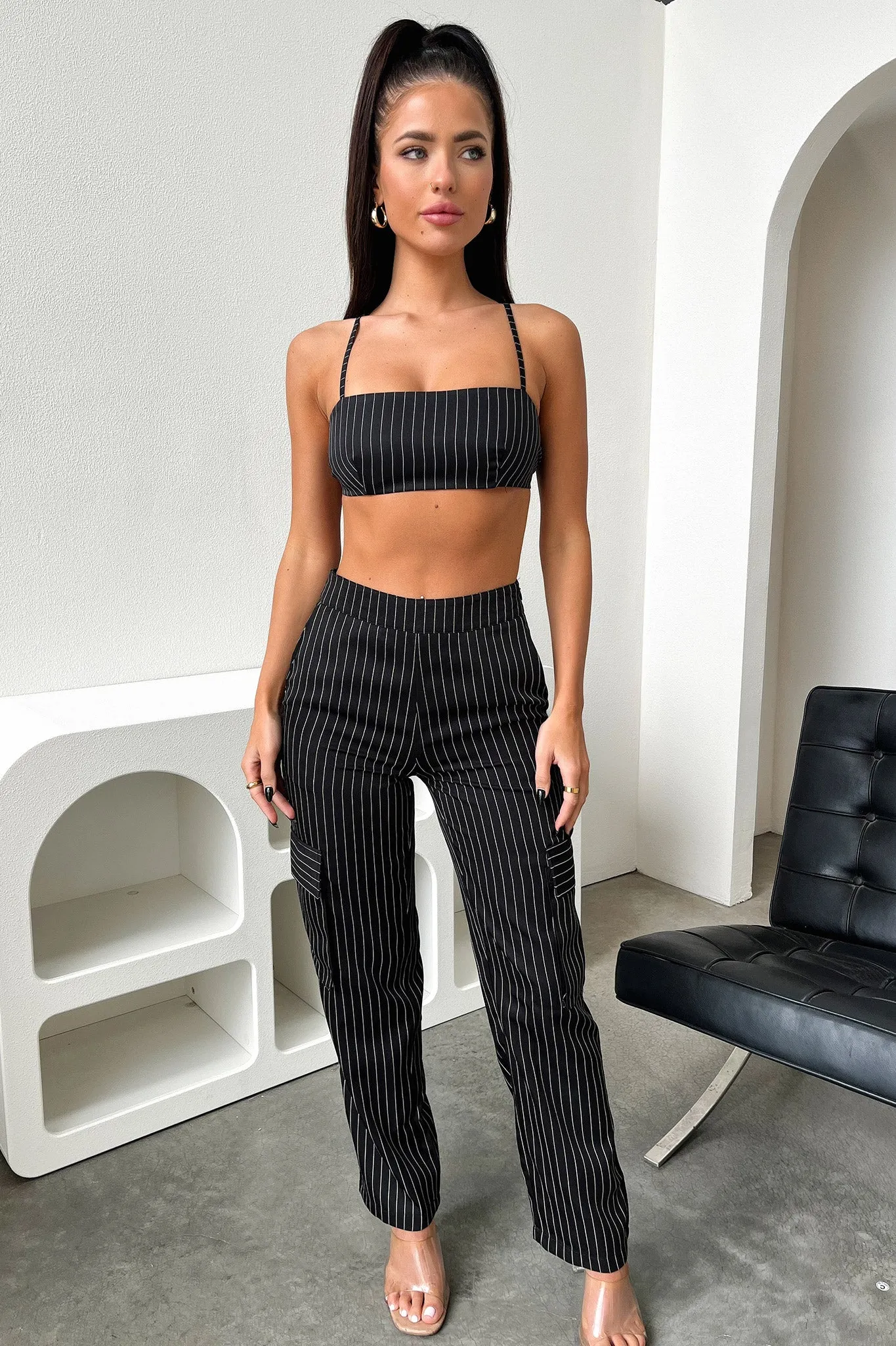 Xena Crop - Black Pinstripe Low vibration