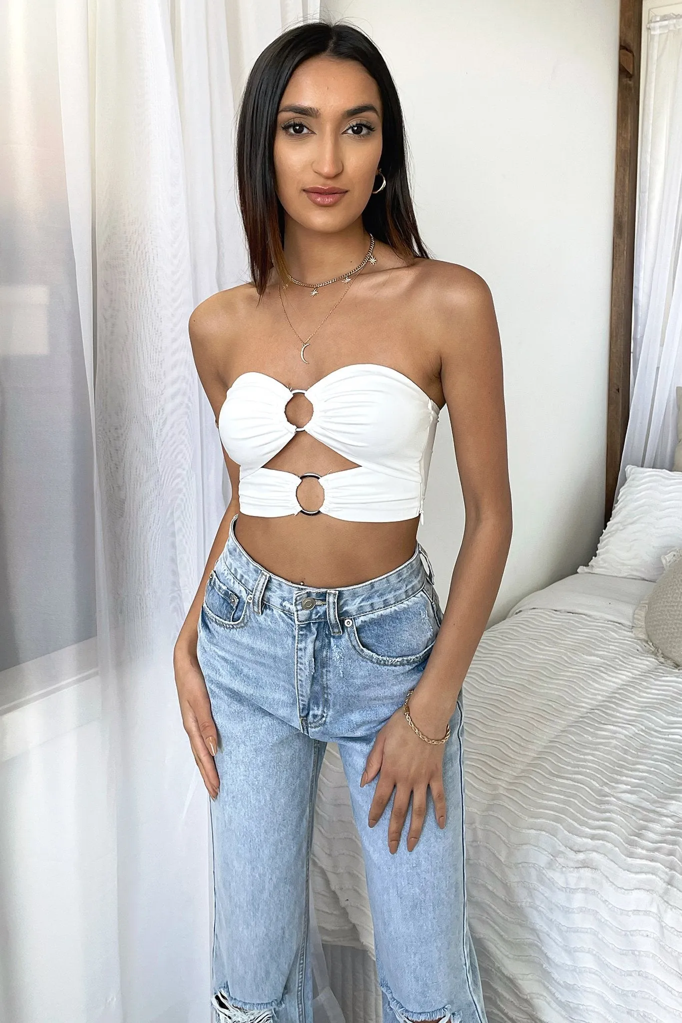 Youthful Vibe Mace Crop - White